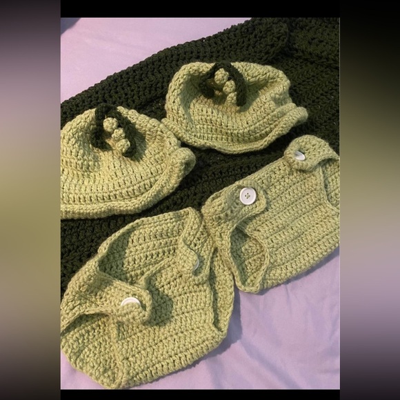 Two peas in a pod - Picture 1 of 4